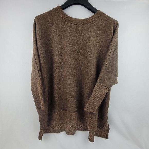 NWT super Soft oversized dolman sleeve hi-low swea - Picture 1 of 6